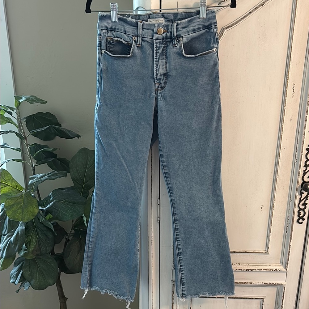 Good American Light Wash Raw Hem Jeans, Women’s Size 2/26